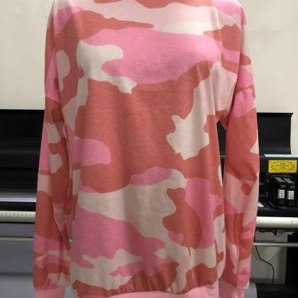 Women Camouflage Printed Sweatshirt..