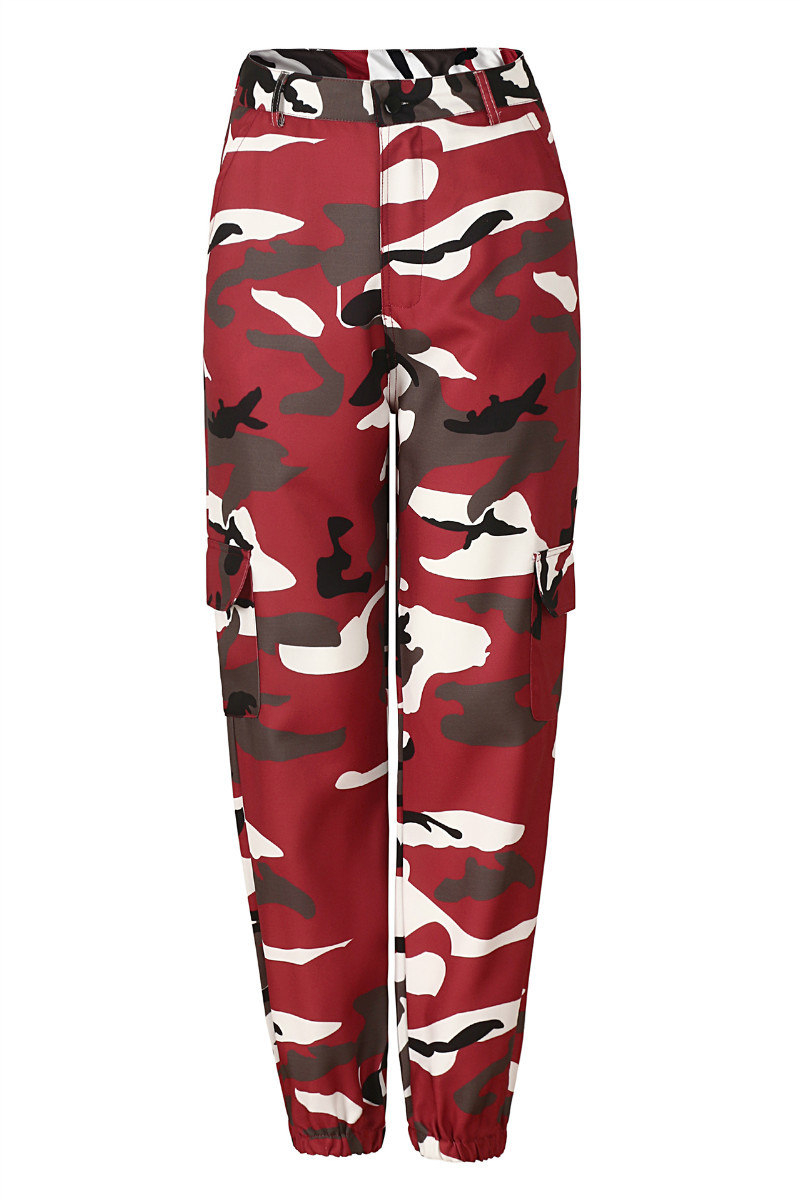 camo pants red